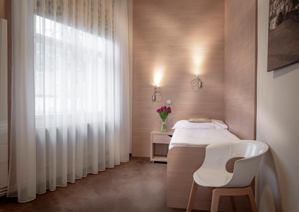 Pytloun Kampa Garden Hotel Prague - Resim 27