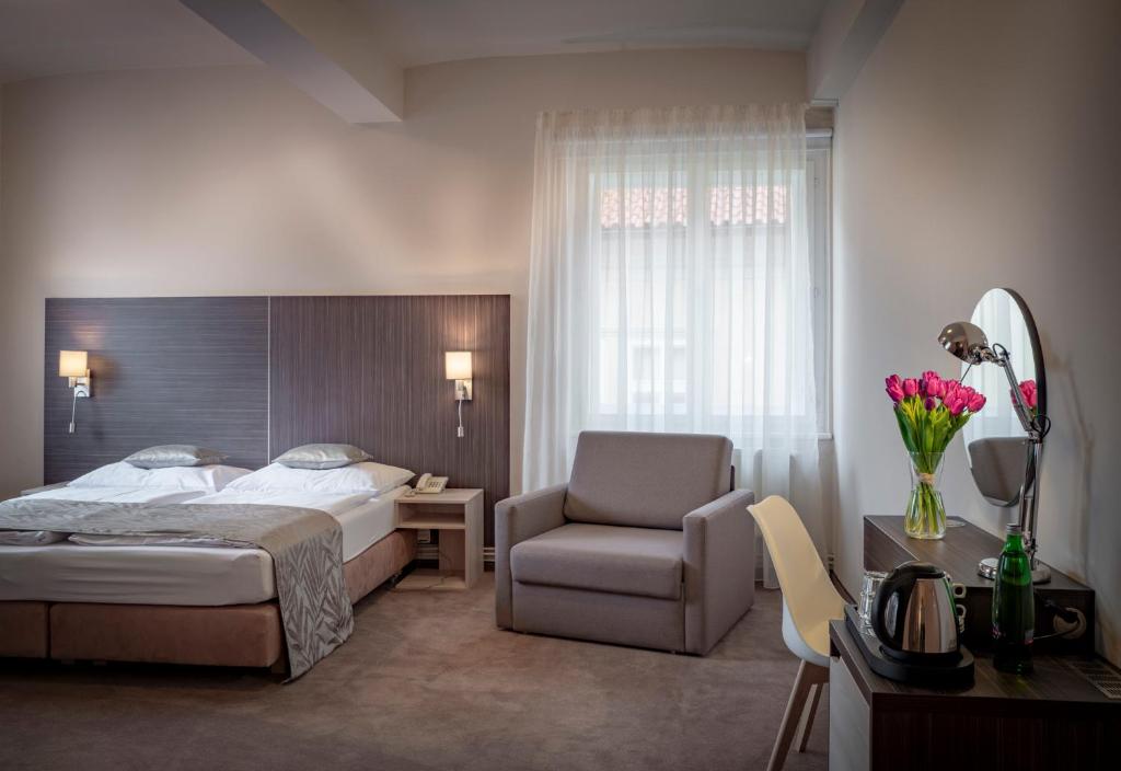 Pytloun Kampa Garden Hotel Prague - Resim 22