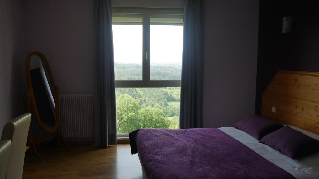 Logis Le Saint Cyr - Habitación Doble