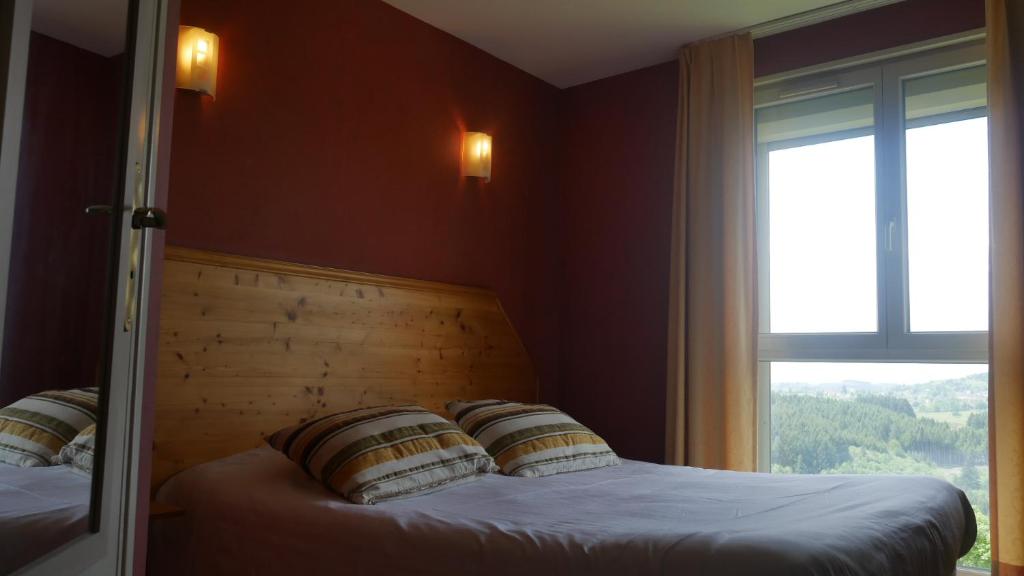 Logis Le Saint Cyr - Habitación Doble
