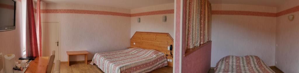 Logis Le Saint Cyr - Habitación Cuádruple