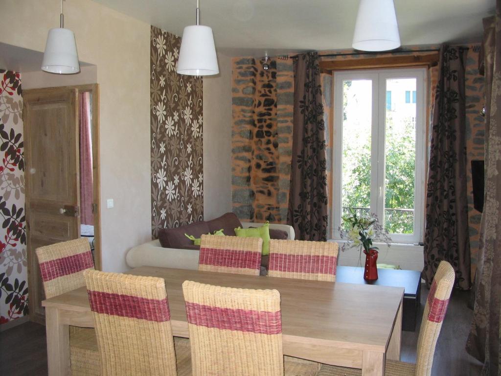 La Vallée - Appartement De Deux Chambres