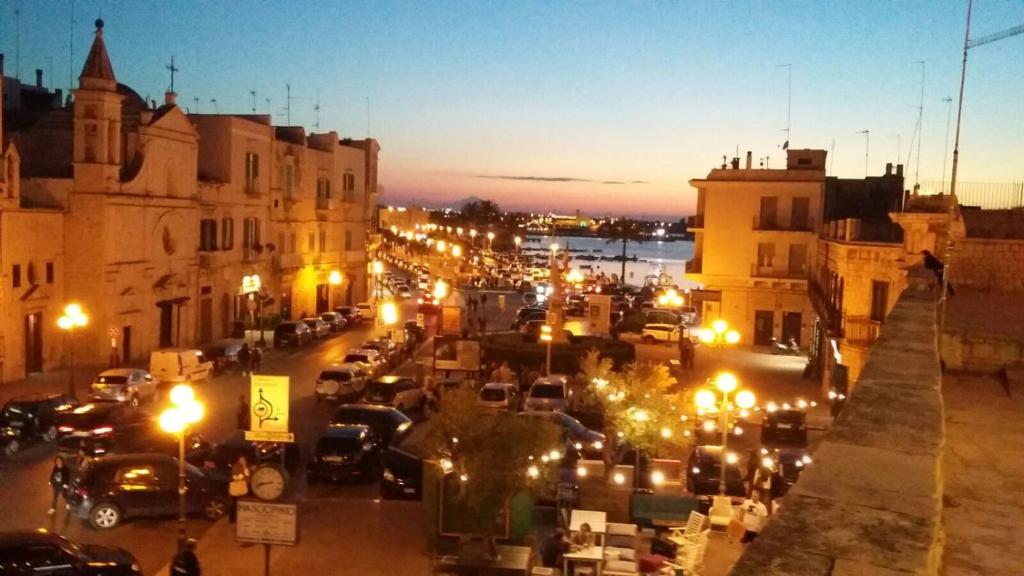 Nespecifikovaný výhled na destinaci Molfetta nebo výhled na město při pohledu z bed and breakfast