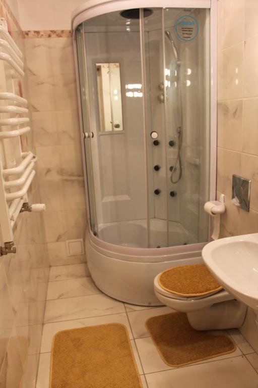 Pałac Ogrodowa - Triple Room With Private Bathroom