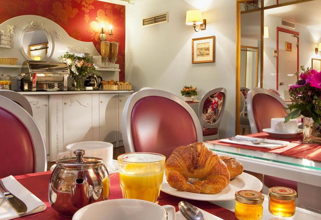 Hotel Louvre Bons Enfants - Resim 13