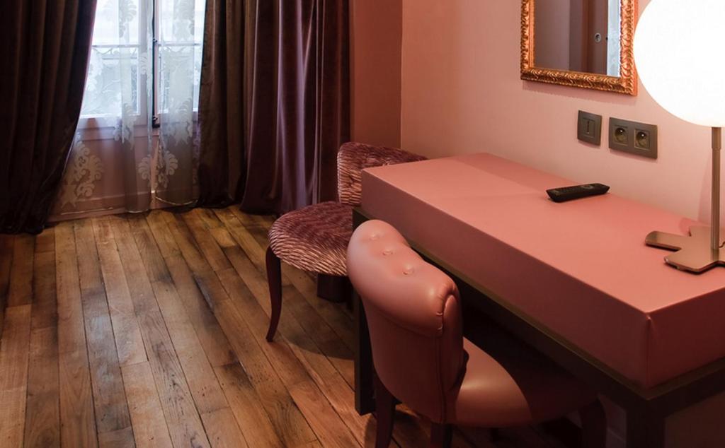 Hotel Louvre Bons Enfants - Resim 22