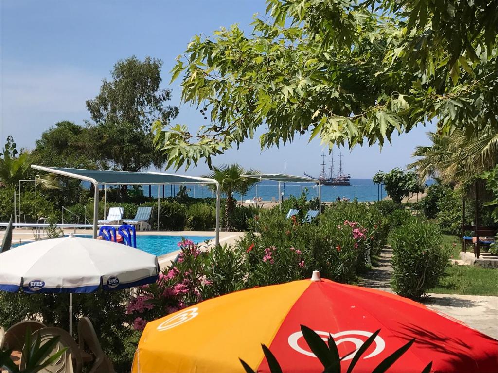 Bazén v ubytování Hotel Grün nebo v jeho okolí