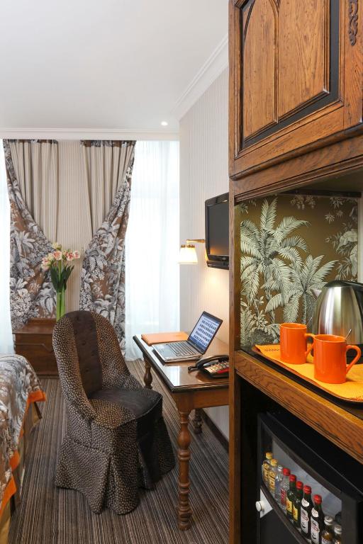 Au Manoir Saint Germain - Resim 19