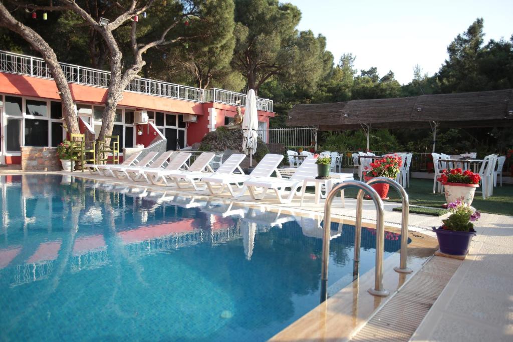 Tunc Hotel
