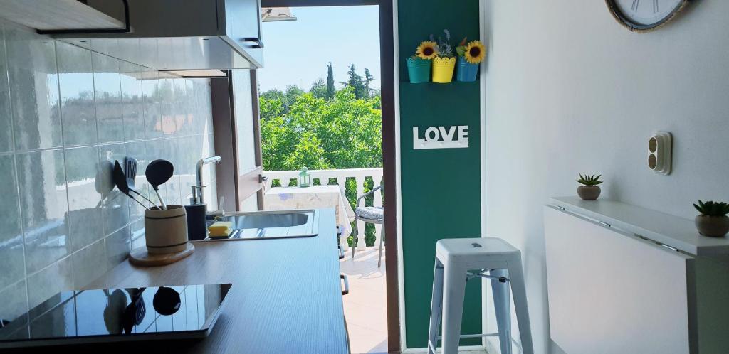 Balkón nebo terasa v ubytování Apartment Tezak