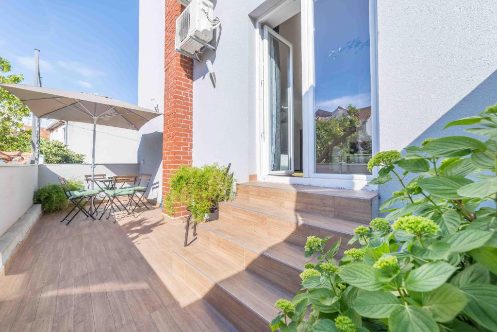 Балкон или терраса в Apartments Tonka Centar