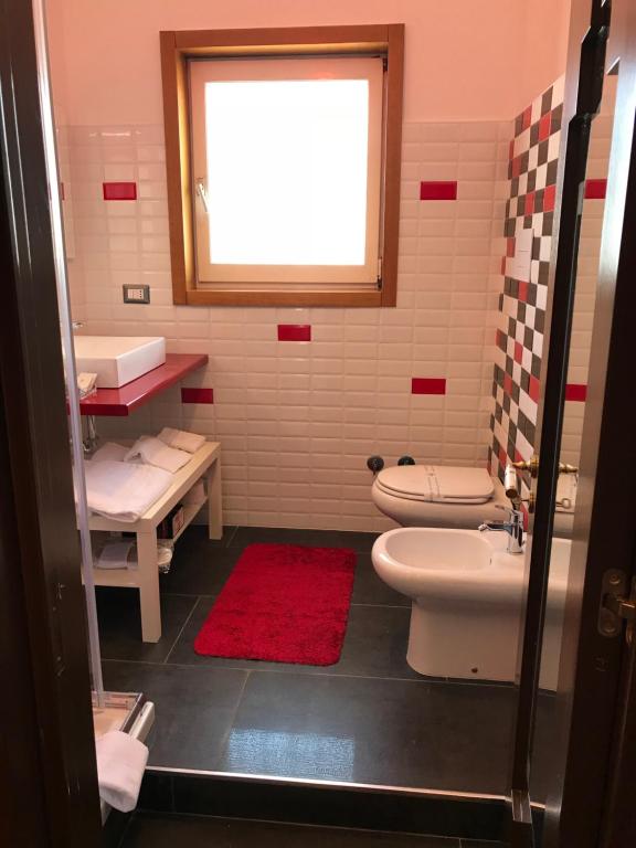 Kúpeľňa v ubytovaní Villitaly suite & coffee Salerno