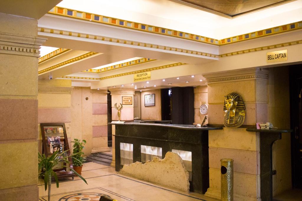 Vstupní hala nebo recepce v ubytování Zayed Hotel