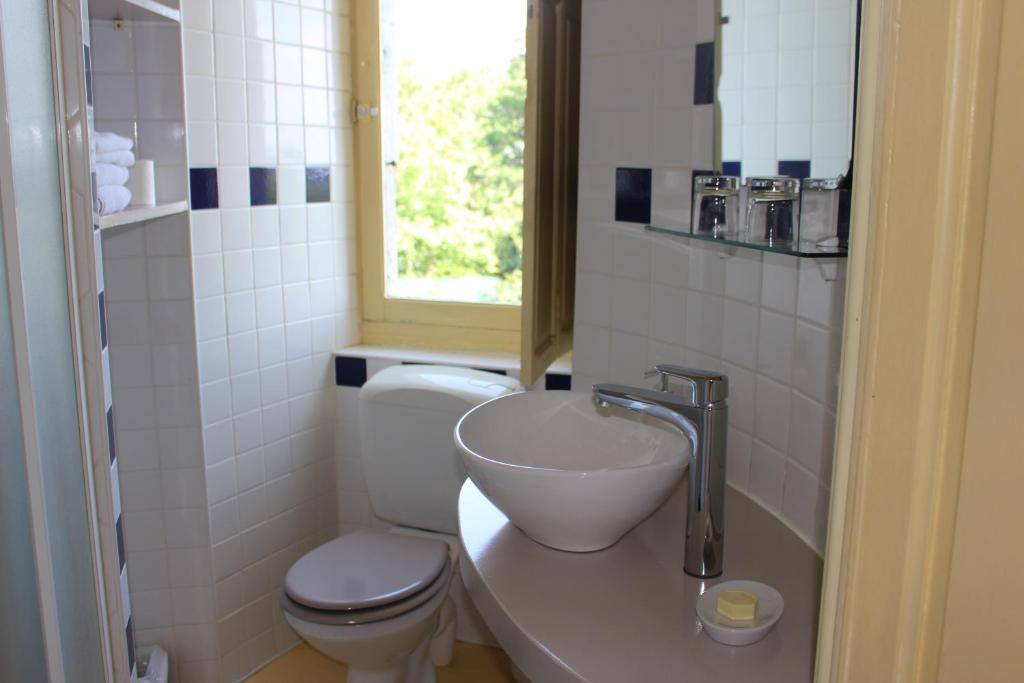 Château de Villeneuve - Montolieu - Deluxe Double Room With Balcony