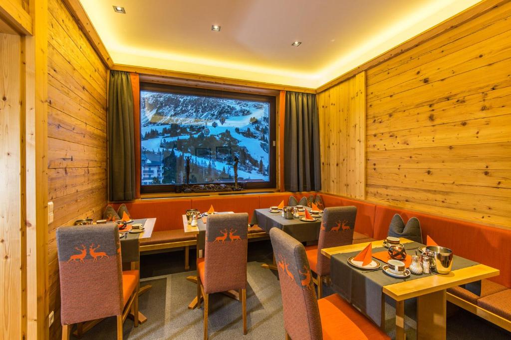 Posezení v ubytování Hotel Garni Haus Tyrol