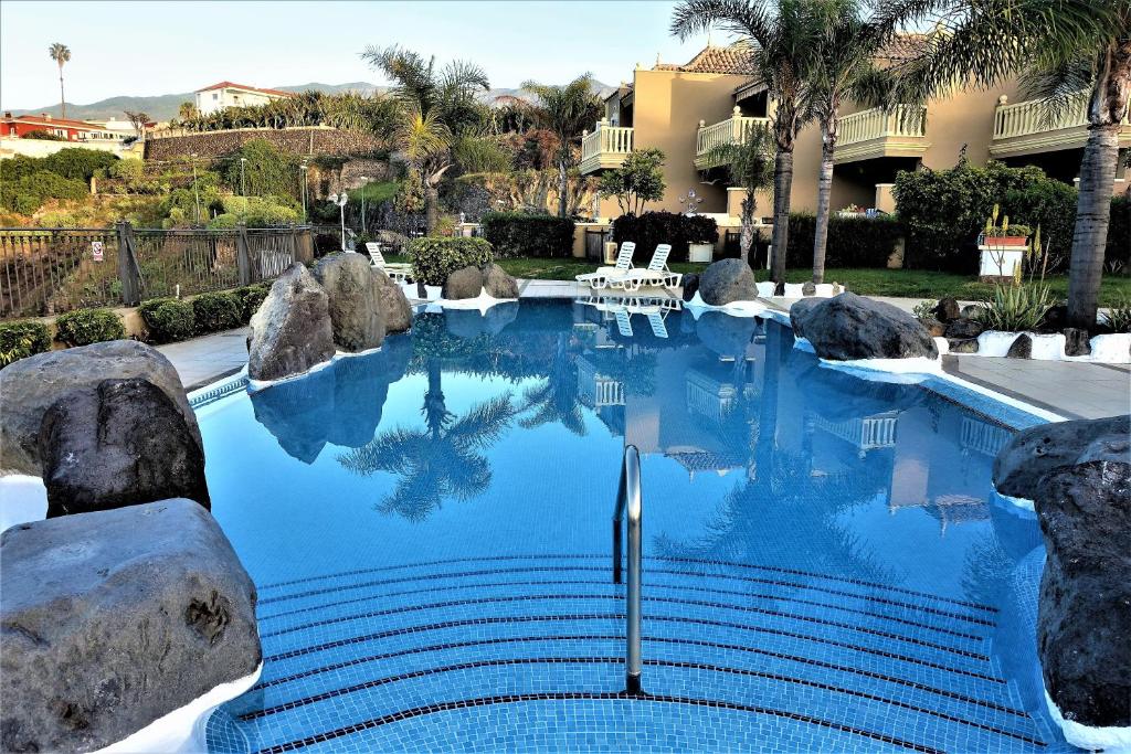 Bazén v ubytování Holiday home Los Frailes nebo v jeho okolí