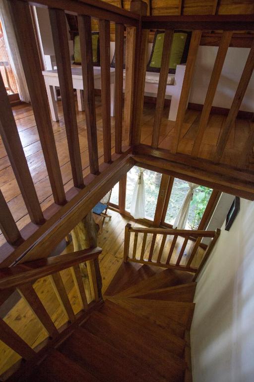 Island View Bar & Bungalow - 14