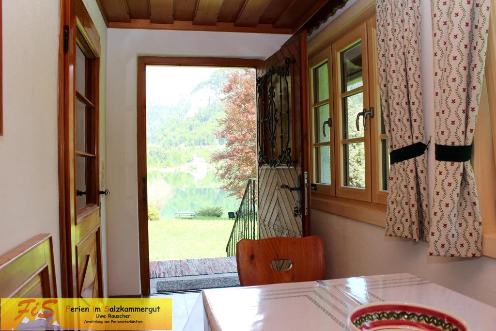 Fotografie z fotogalerie ubytování Haus Seeruhe - direkt am Grundlsee v destinaci Grundlsee