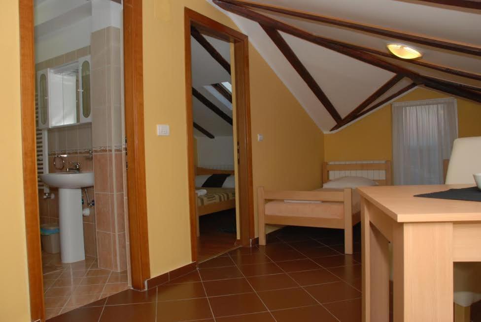 Gallery image of El Barco Apartments in Veliko Gradište