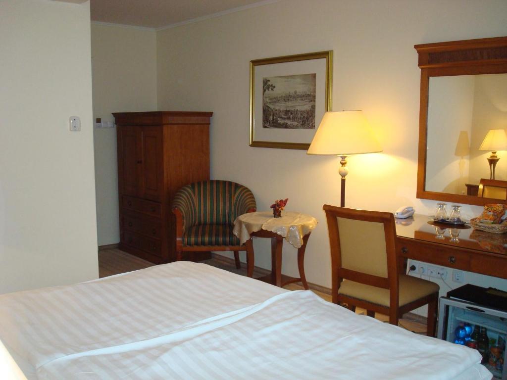 Hotel Romantik Eger - Resim 35