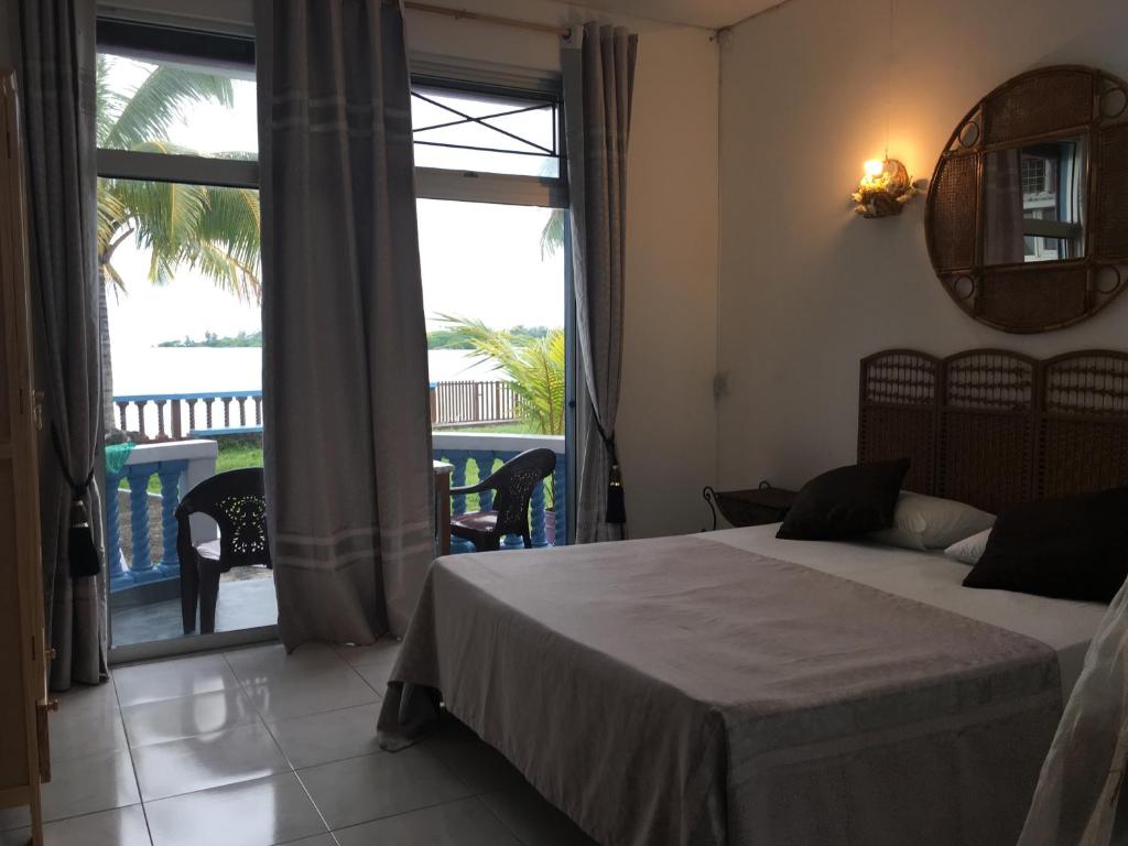 Pokój Dwuosobowy typu Deluxe z balkonem i widokiem na morze: zdjęcie nr 2