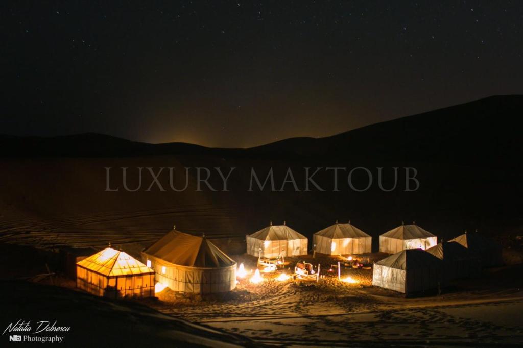 Příroda nedaleko luxury tent