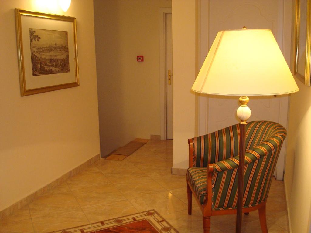 Posezení v ubytování Hotel Romantik Eger