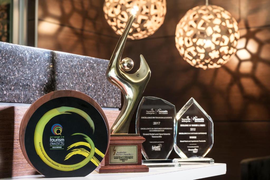 Grand Hotel and Apartments Townsville - Resim 29