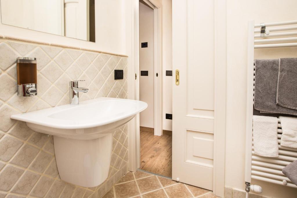 Inn Aosta - La Piazza - 9