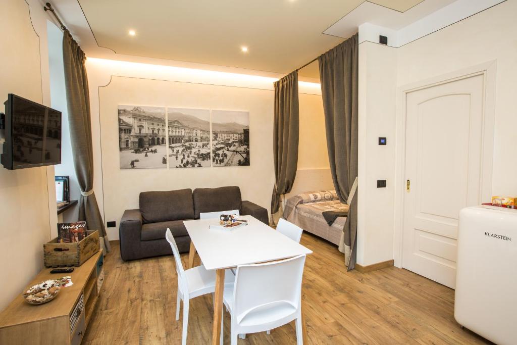 Inn Aosta - La Piazza - 18