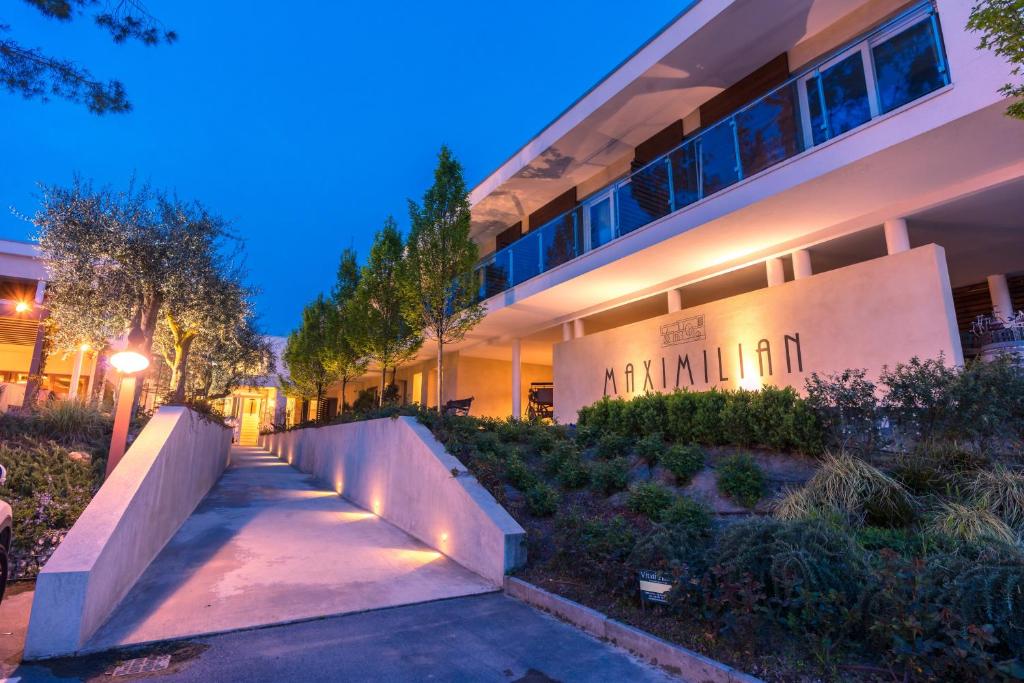 Zahrada ubytování Hotel Maximilian