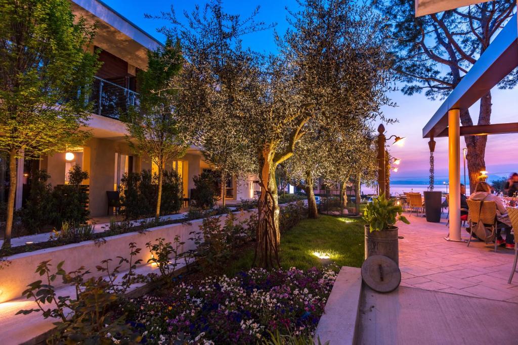 Zahrada ubytování Hotel Maximilian