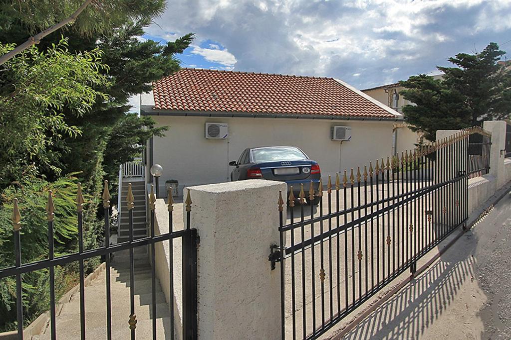 Budova, kde se apartmán nachází