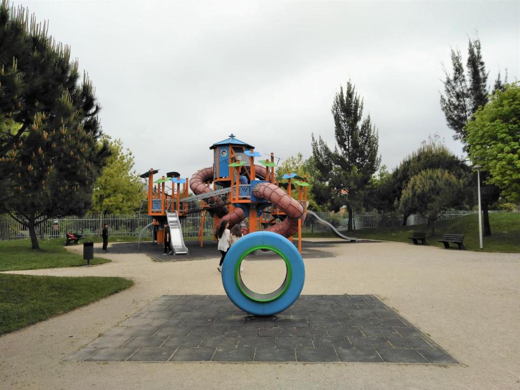 Herní místnost nebo prostor pro děti v ubytování Covelo Park Apartment