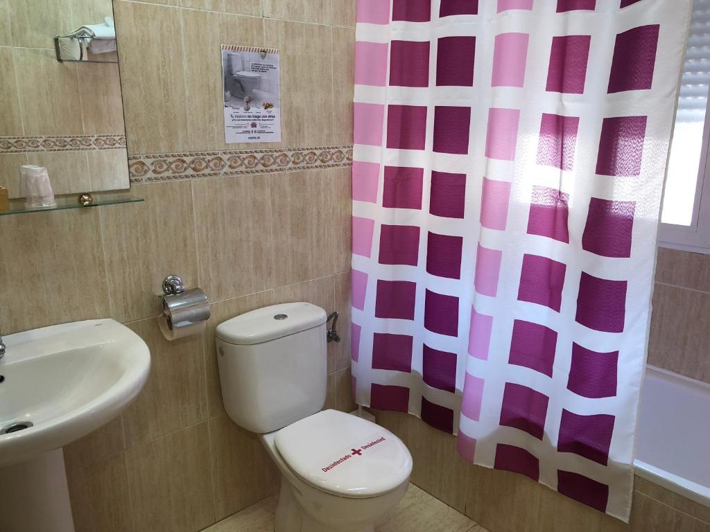 Koupelna v ubytování Hostal 82