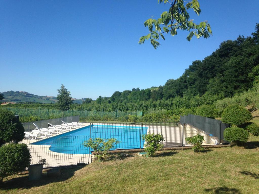 A piscina em ou perto de Agriturismo Il Palombaccio