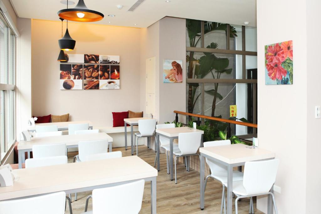 Restaurace v ubytování Micasa Hotel