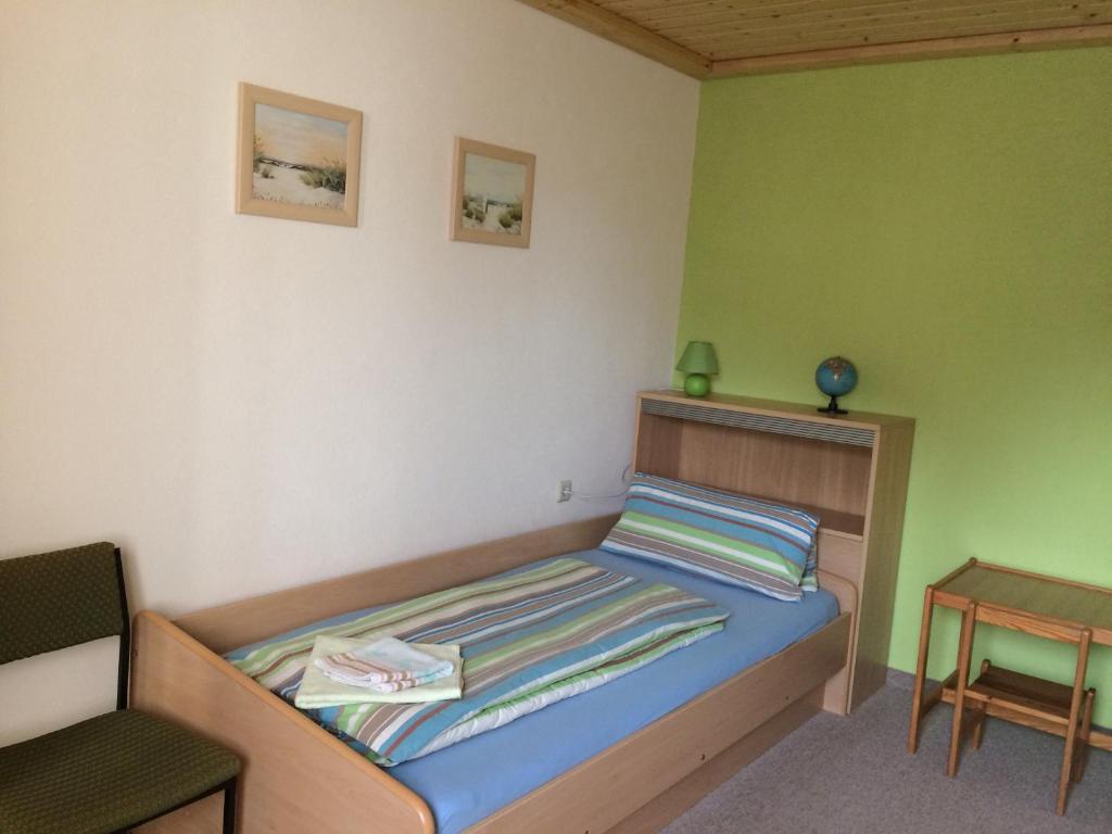 Ferienwohnung & Pension Brückner - Three-Bedroom Apartment