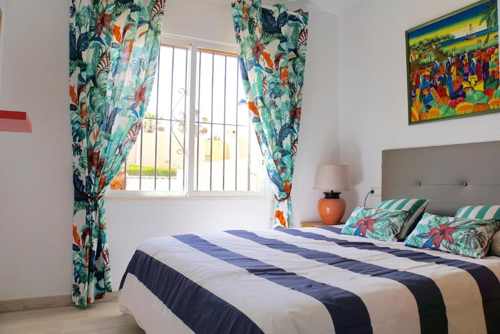 Postel nebo postele na pokoji v ubytování Smart Villa Cabo de Palos