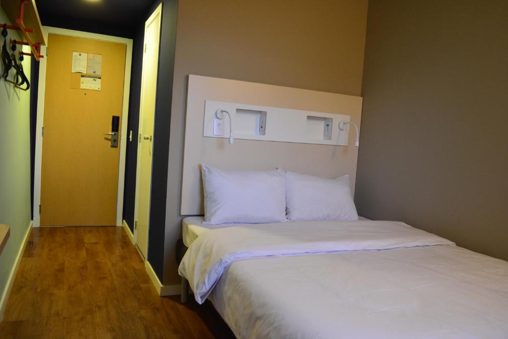  ibis budget Divinopolis