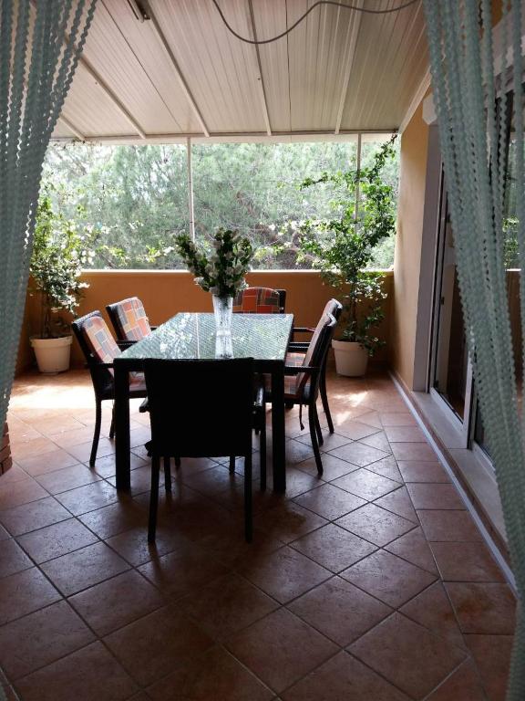 Balkón alebo terasa v ubytovaní Apartman Lučica