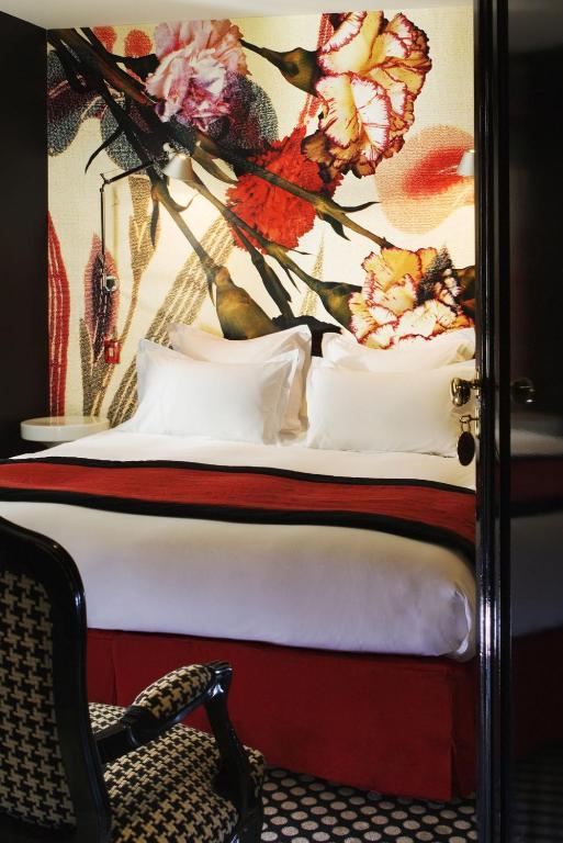 Hôtel du Petit Moulin, Haute Couture hotel by Lacroix - Resim 26