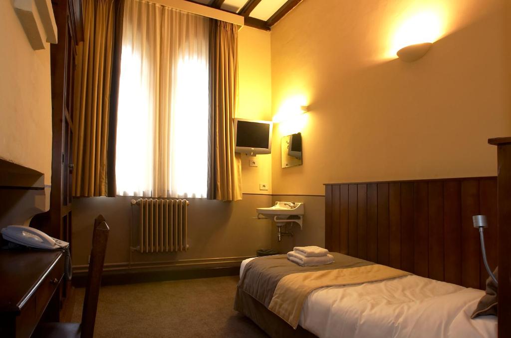 Hotel Monasterium PoortAckere Ghent - Resim 43