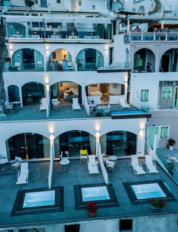 Balkón nebo terasa v ubytování Kratiras View Luxury Suites