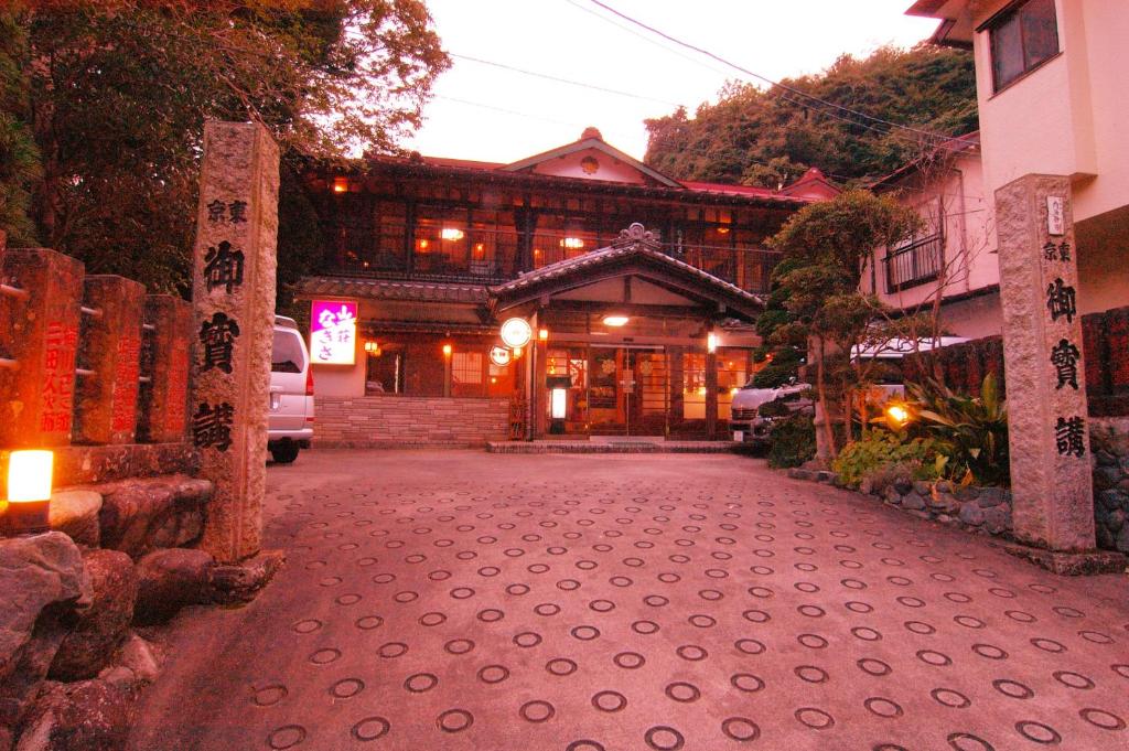 Budova, kde se ryokan nachází