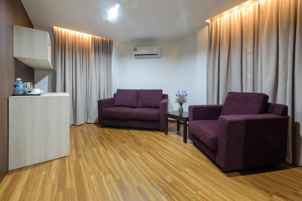 Posezení v ubytování Samudra Hotel Kuching
