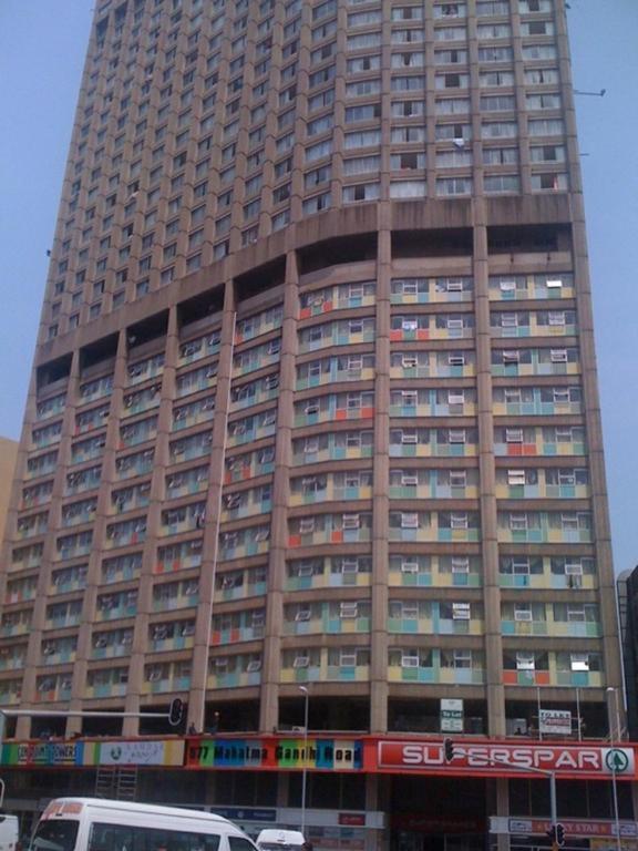 Budova, kde se aparthotel nachází