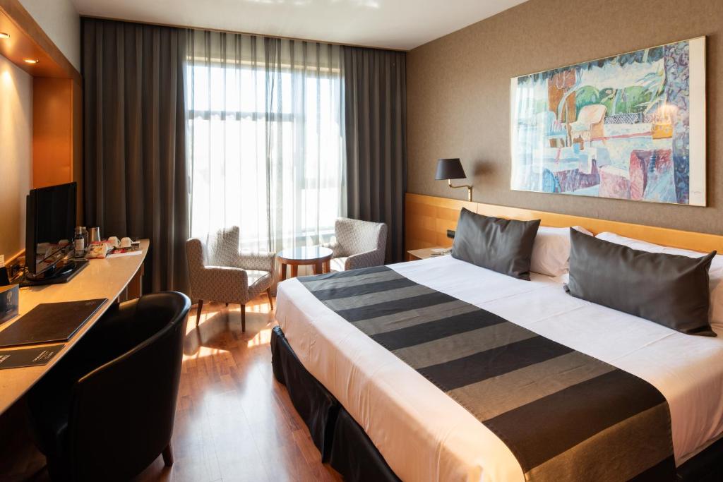 
Triple Room (3 Adults)
