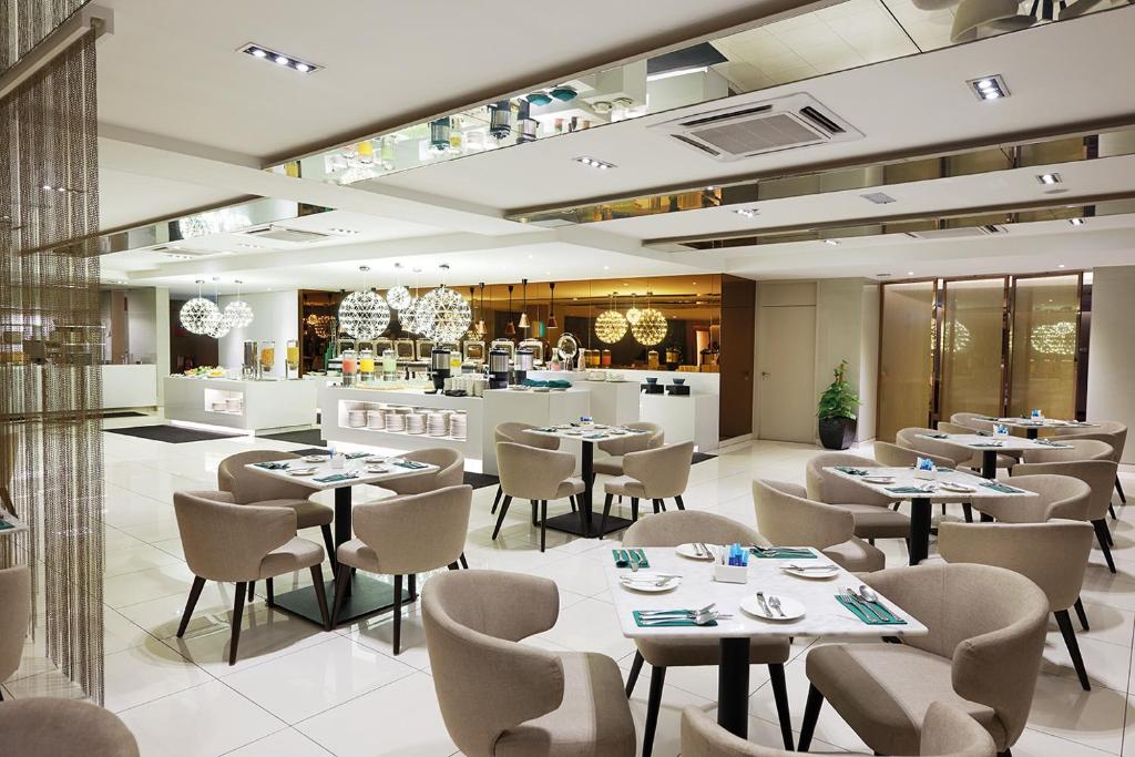 Restaurace v ubytování Cosmo Hotel Kuala Lumpur