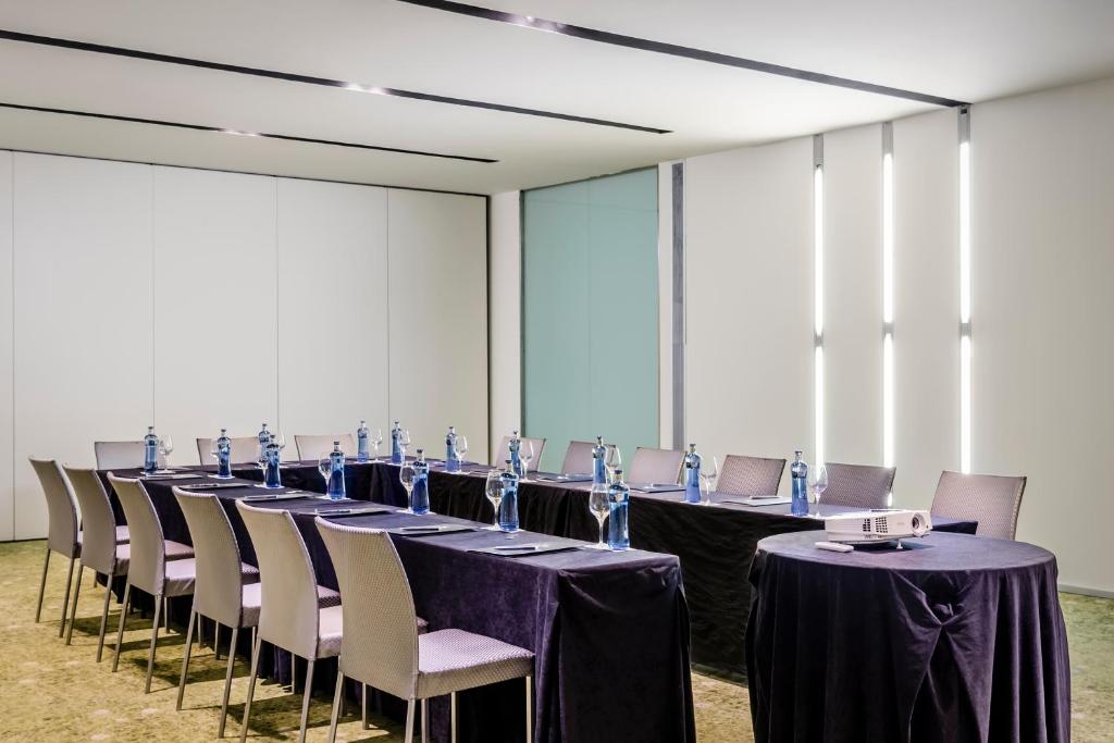 Ikonik Anglí - Resim 15